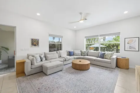 9387 Silent Oak Circle West Palm Beach FL 33411
