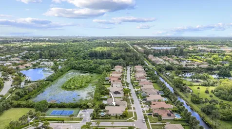 9387 Silent Oak Circle West Palm Beach FL 33411