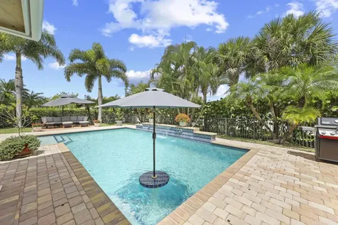 9387 Silent Oak Circle West Palm Beach FL 33411