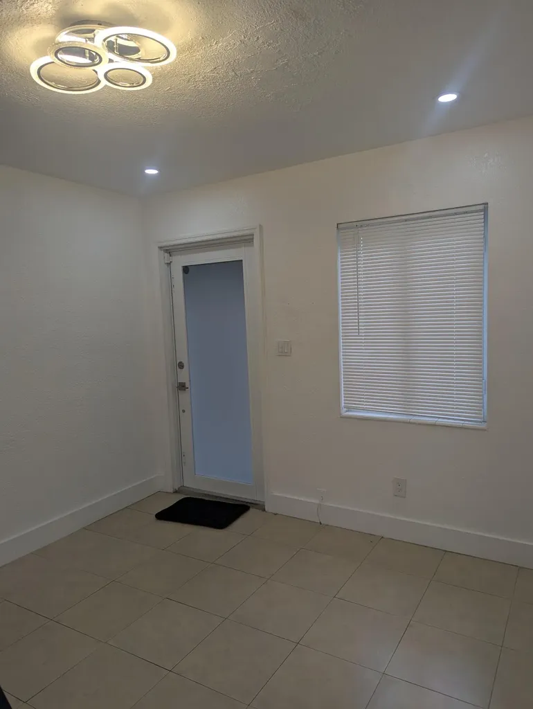 2209 NW 6th Street Fort Lauderdale FL 33311