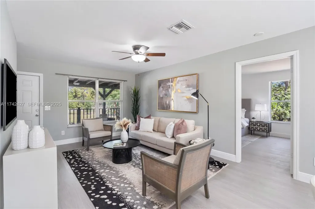 11448 N 68th Street Street N The Acreage FL 33412