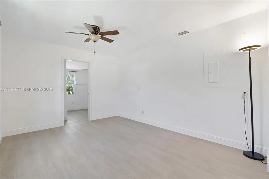 11448 N 68th Street Street N The Acreage FL 33412