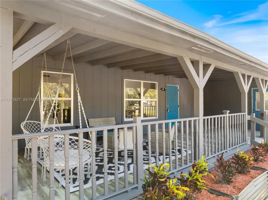 11448 N 68th Street Street N The Acreage FL 33412