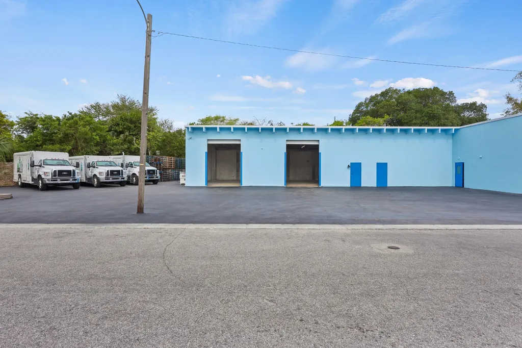 2605 Kelly Lane Lake Worth Beach FL 33460