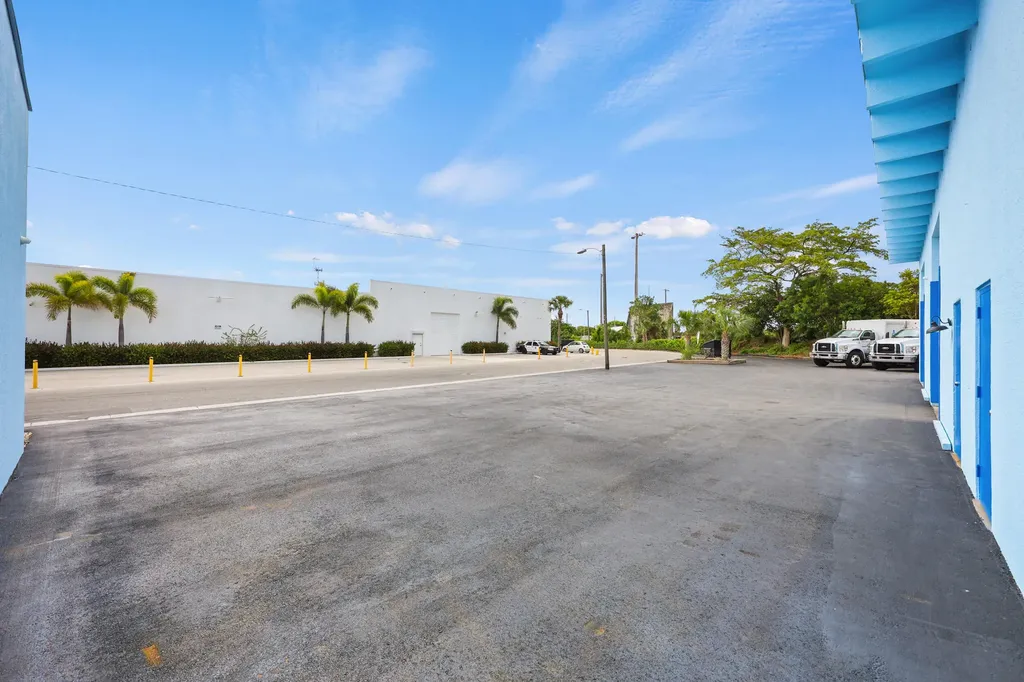 2605 Kelly Lane Lake Worth Beach FL 33460