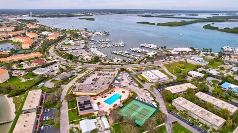 1176 Bayshore Drive Fort Pierce FL 34949