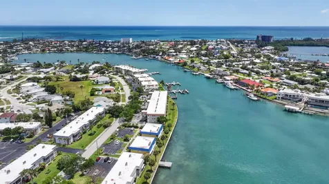 1176 Bayshore Drive Fort Pierce FL 34949