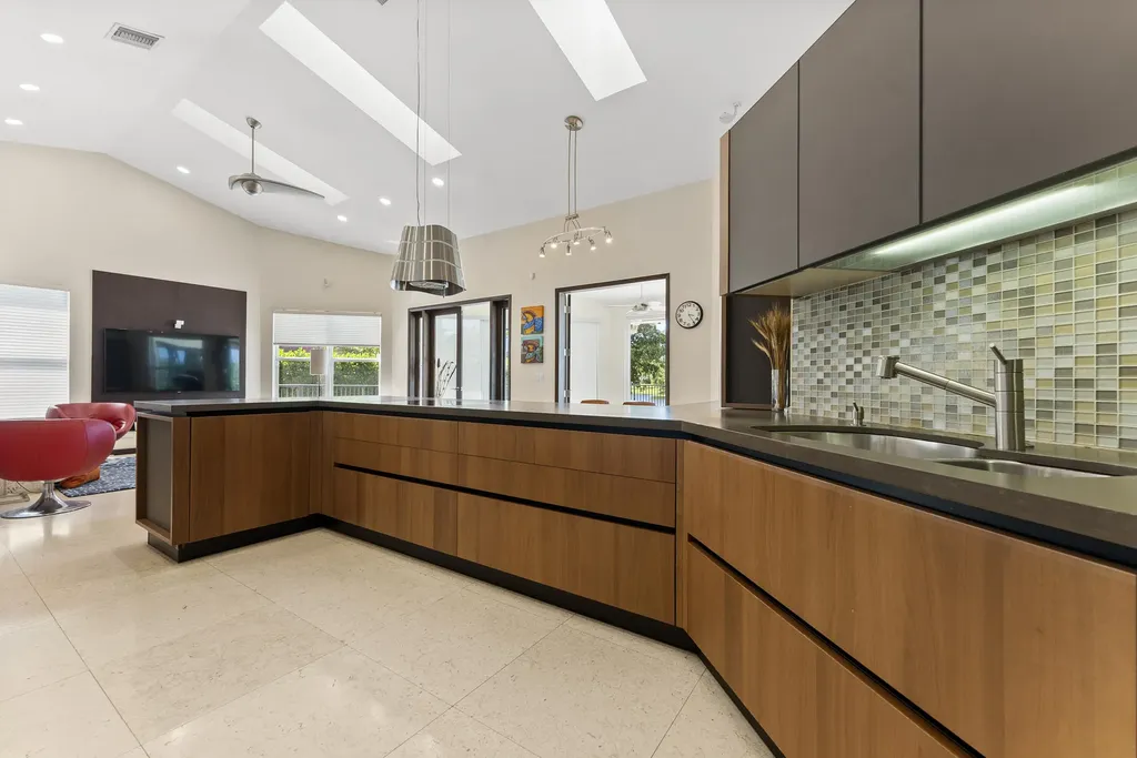 2245 SW 16th Place Boca Raton FL 33486