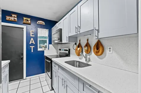 1110 14th Court S Lake Worth Beach FL 33460