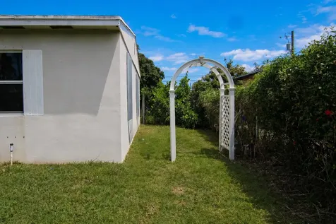 1110 14th Court S Lake Worth Beach FL 33460