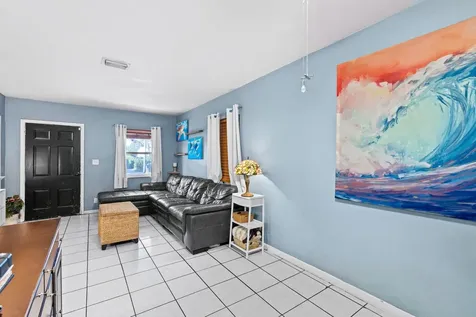 1110 14th Court S Lake Worth Beach FL 33460