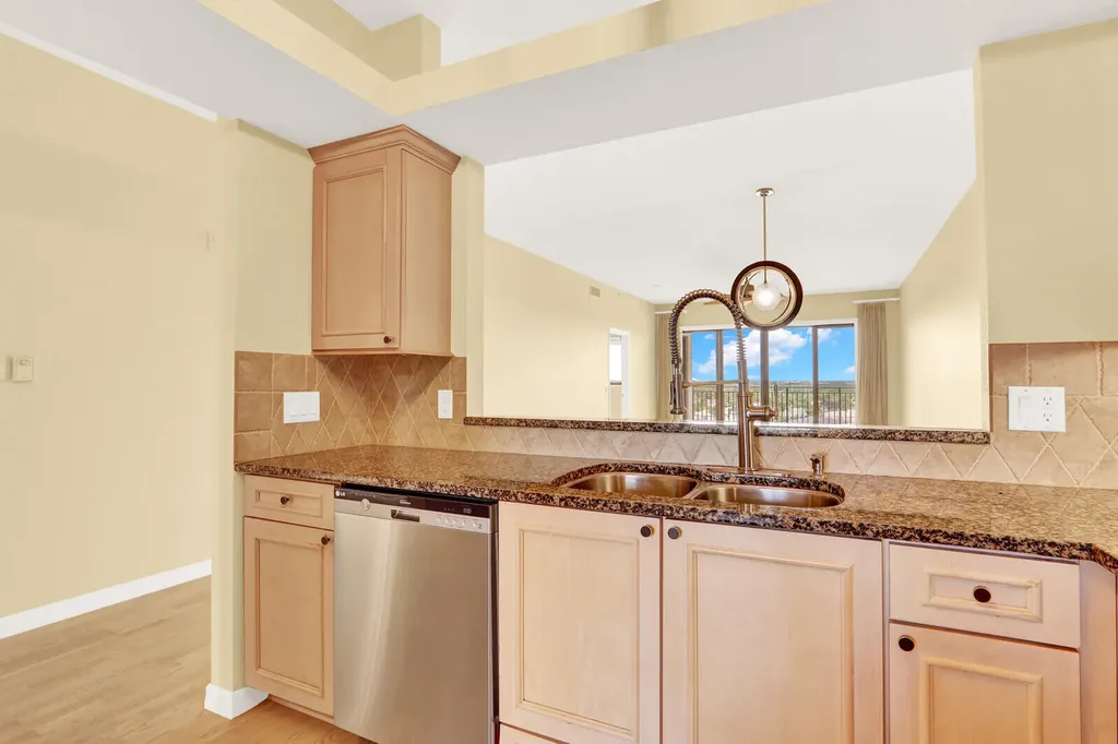 370 Golfview Road North Palm Beach FL 33408