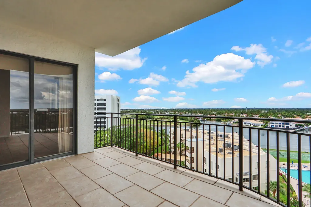 370 Golfview Road North Palm Beach FL 33408