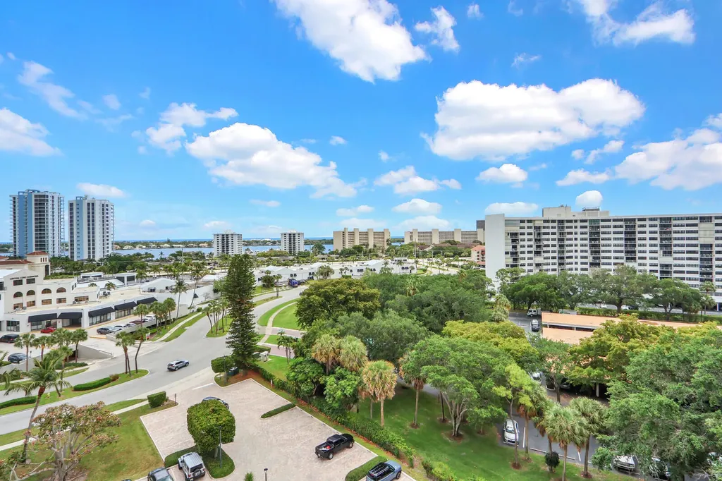 370 Golfview Road North Palm Beach FL 33408