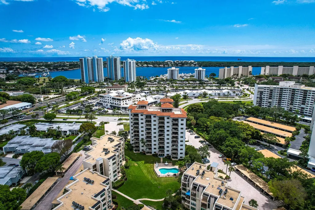 370 Golfview Road North Palm Beach FL 33408