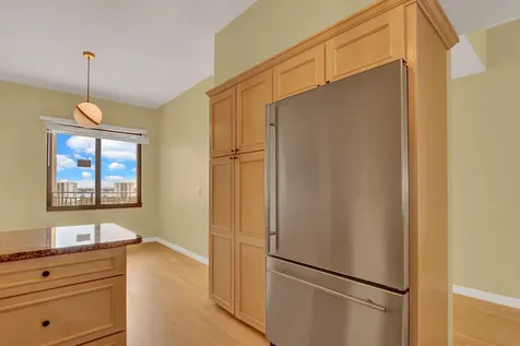370 Golfview Road North Palm Beach FL 33408