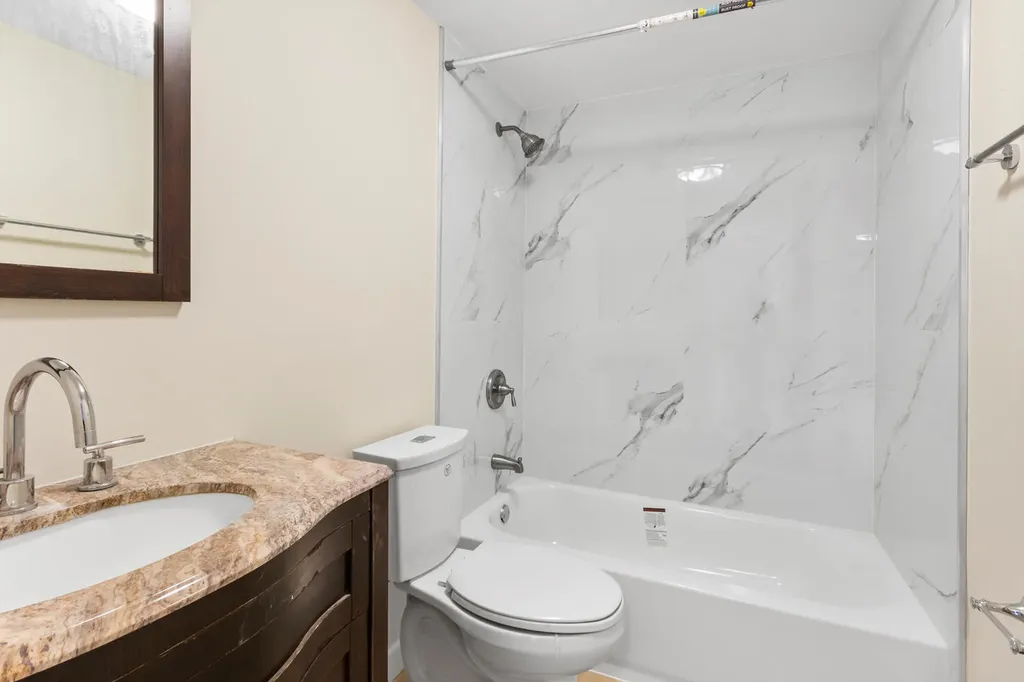 8871 SW 6th Street Miami FL 33174