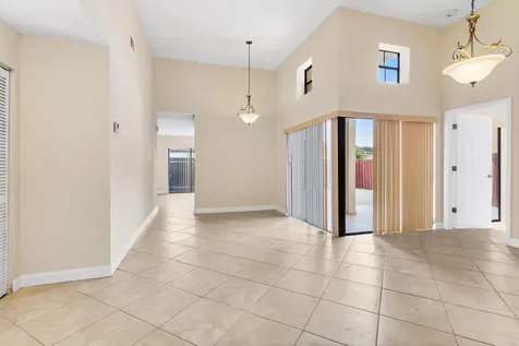 8871 SW 6th Street Miami FL 33174