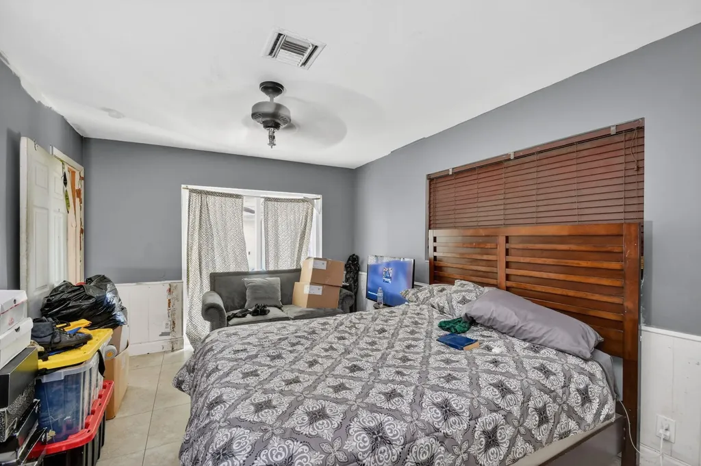 1660 40th Street West Palm Beach FL 33407