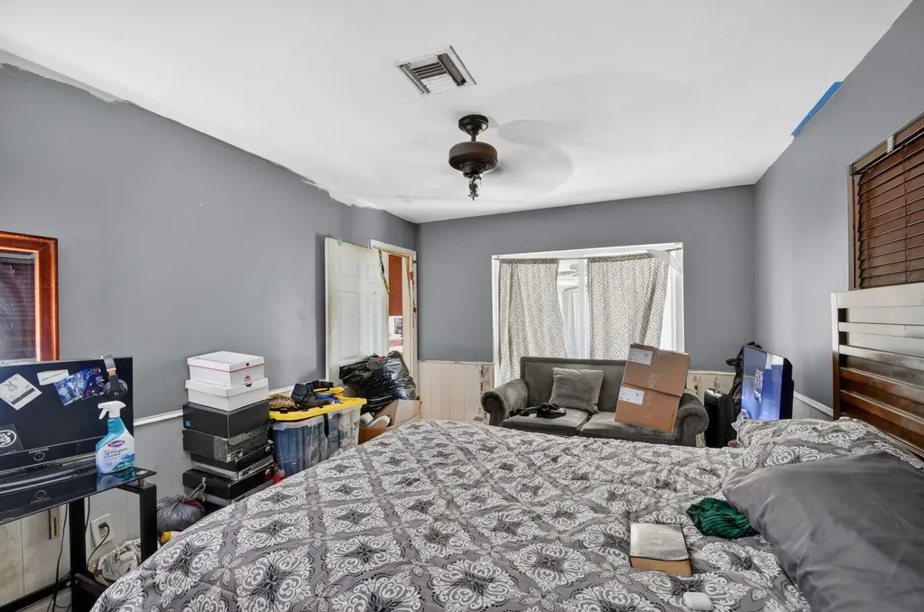 1660 40th Street West Palm Beach FL 33407