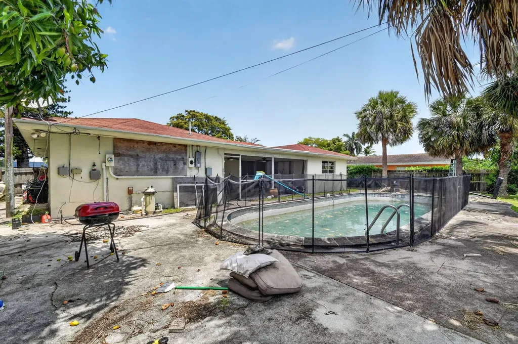 1660 40th Street West Palm Beach FL 33407