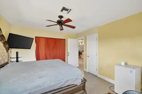 1660 40th Street West Palm Beach FL 33407