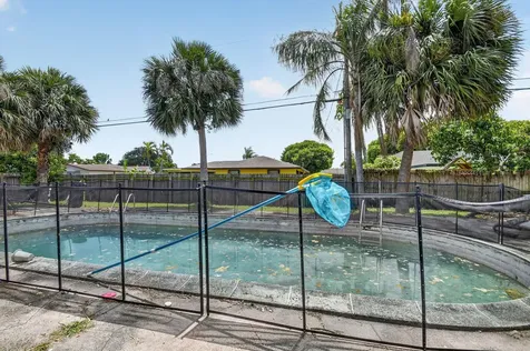 1660 40th Street West Palm Beach FL 33407
