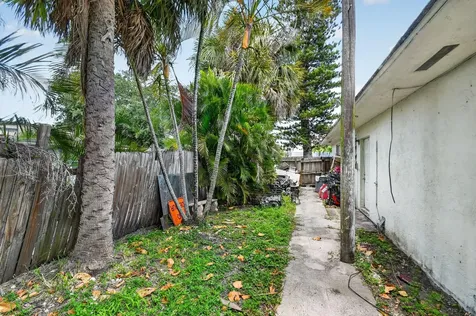 1660 40th Street West Palm Beach FL 33407