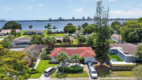 1660 40th Street West Palm Beach FL 33407