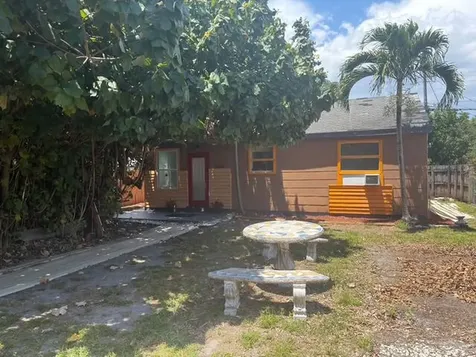 2315 Harding Street Hollywood FL 33020