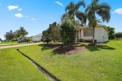 1092 SW Majorca Avenue Port St Lucie FL 34953