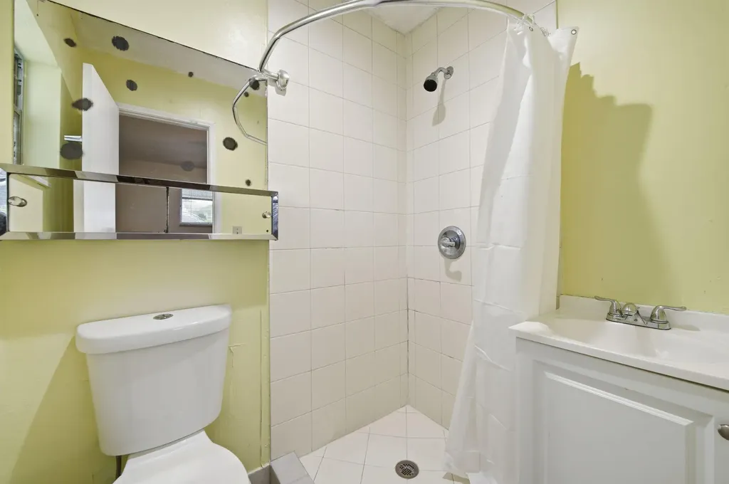1043 NW 85th Avenue Plantation FL 33322