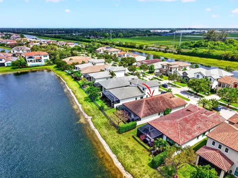 8524 Grand Prix Lane Boynton Beach FL 33472
