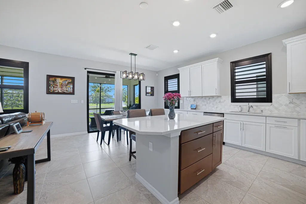 4460 Gramercy Drive Oakland Park FL 33309