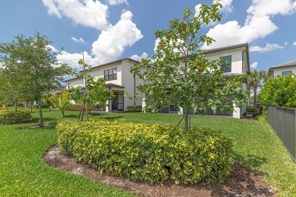 4460 Gramercy Drive Oakland Park FL 33309