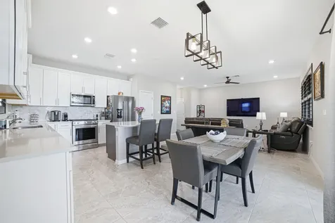 4460 Gramercy Drive Oakland Park FL 33309