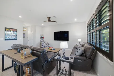 4460 Gramercy Drive Oakland Park FL 33309