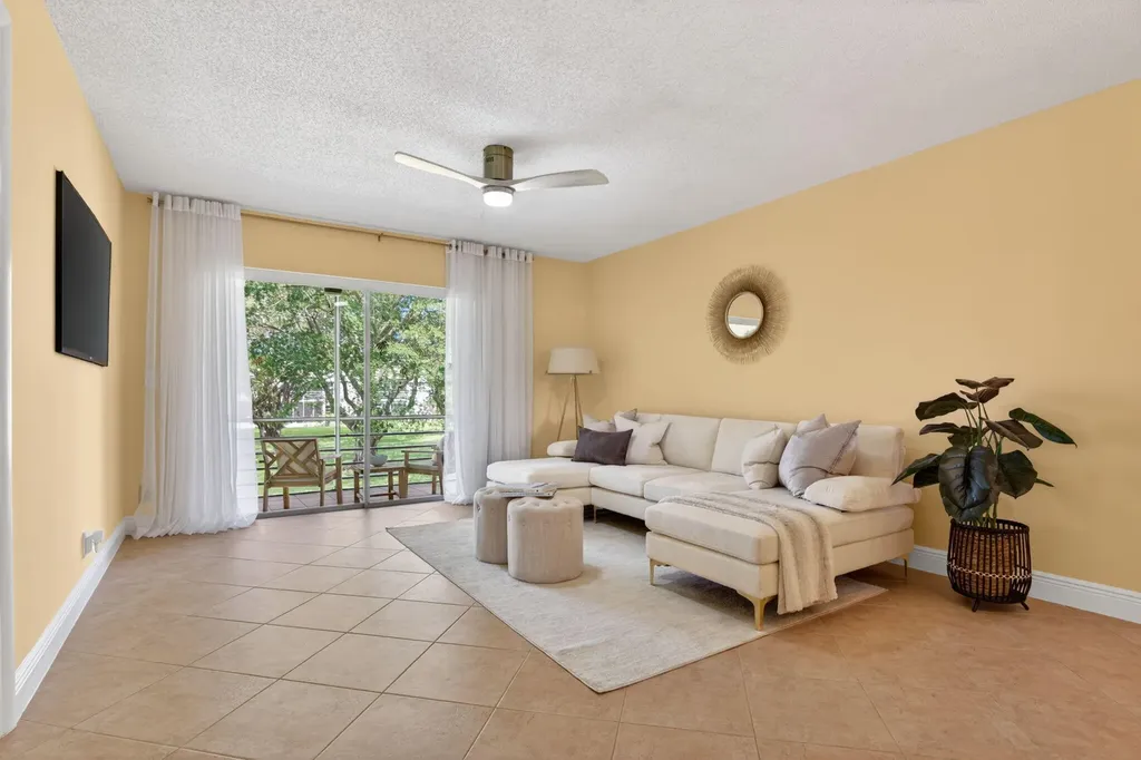 2800 Fiore Way Delray Beach FL 33445
