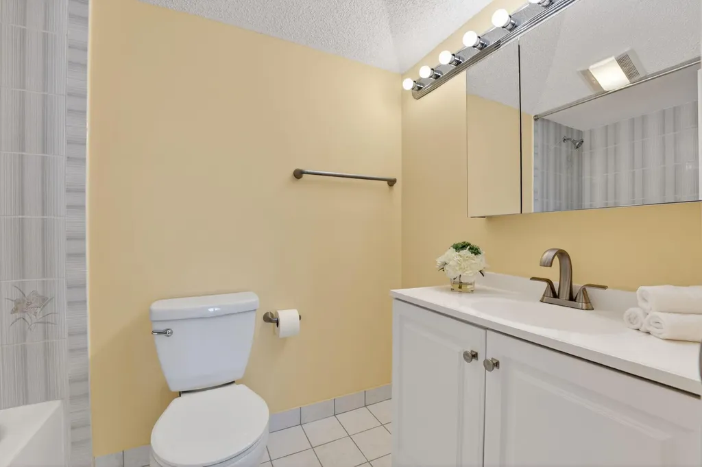 2800 Fiore Way Delray Beach FL 33445