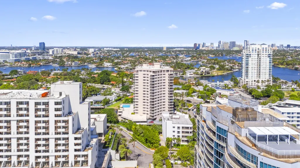 3000 Holiday Drive Fort Lauderdale FL 33316