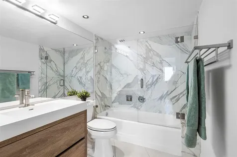 3000 Holiday Drive Fort Lauderdale FL 33316