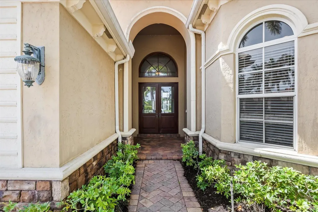 116 SE Bella Strano Port St Lucie FL 34984