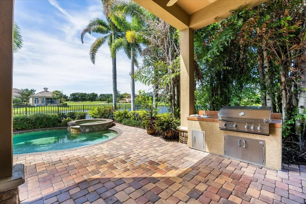 116 SE Bella Strano Port St Lucie FL 34984