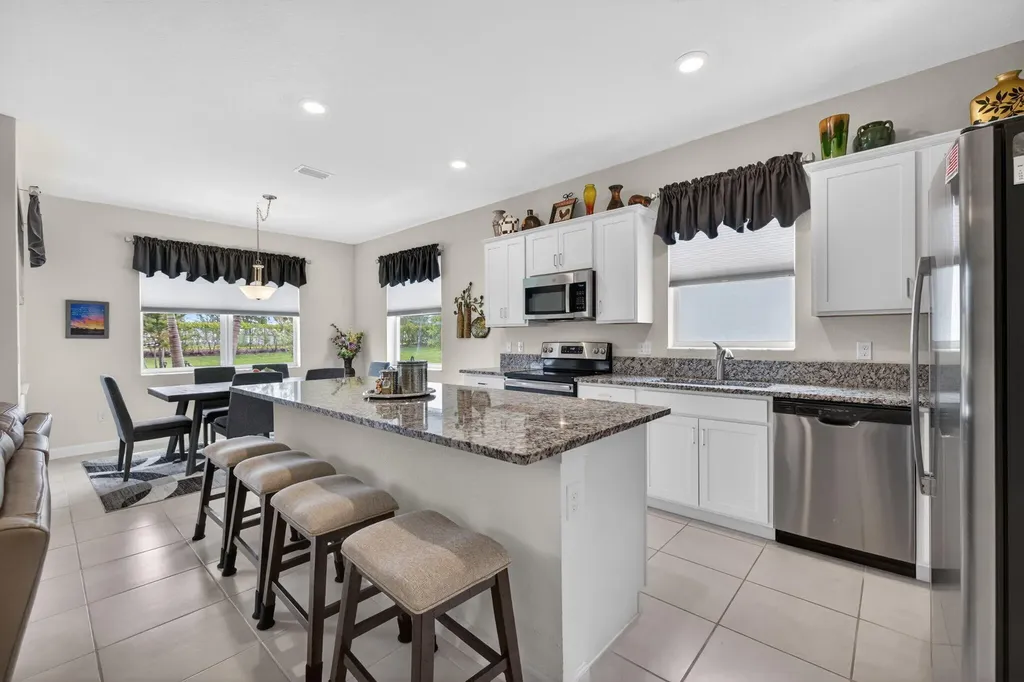 7697 NW Greenbank Circle Port St Lucie FL 34987