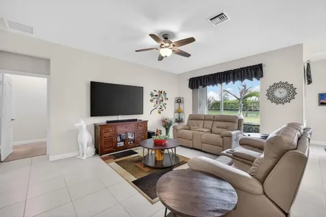7697 NW Greenbank Circle Port St Lucie FL 34987