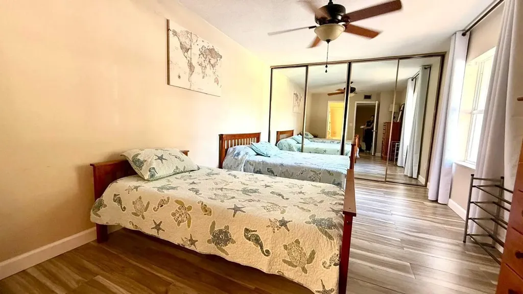 40 Essex Court Royal Palm Beach FL 33411