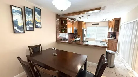 40 Essex Court Royal Palm Beach FL 33411