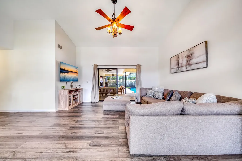 1637 Farmington Circle Wellington FL 33414