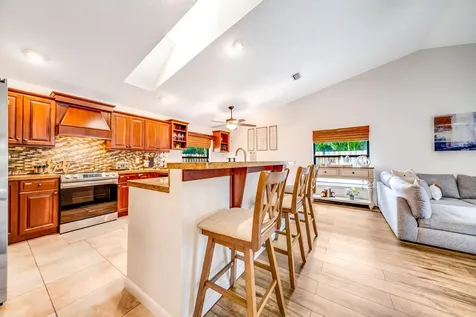 1637 Farmington Circle Wellington FL 33414
