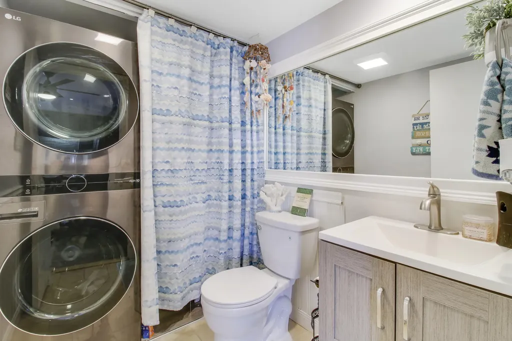 912 9th Court Palm Beach Gardens FL 33410
